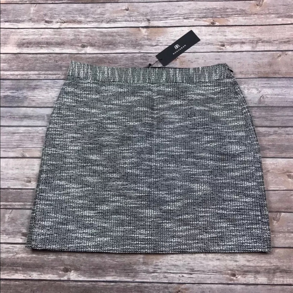 Banana Republic Mini Skirt Gray Size 8